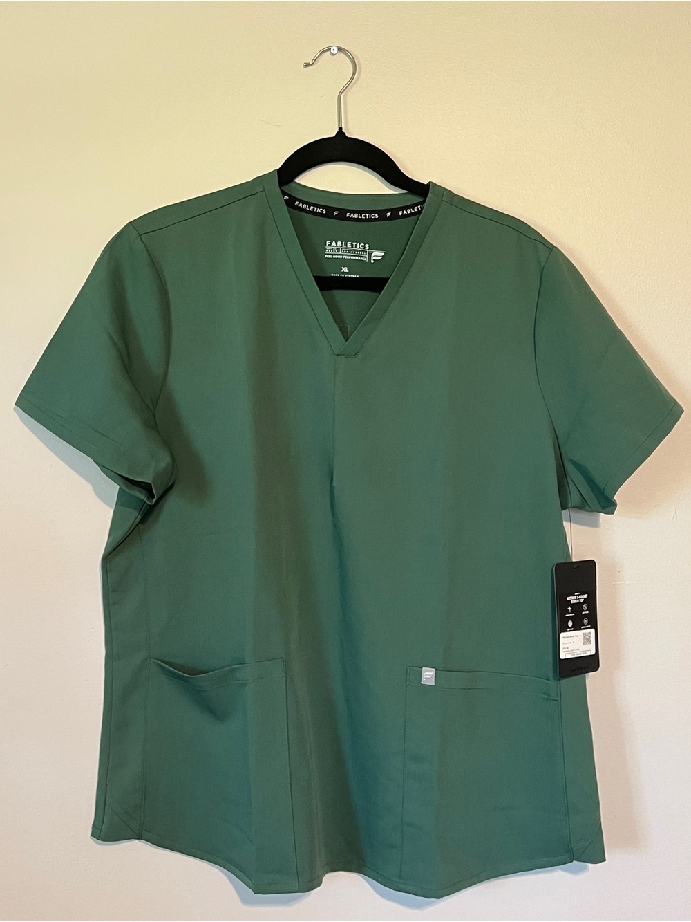 Fabletics Scrub Top Method 2-Pocket Women's XL Hunter Green NEW